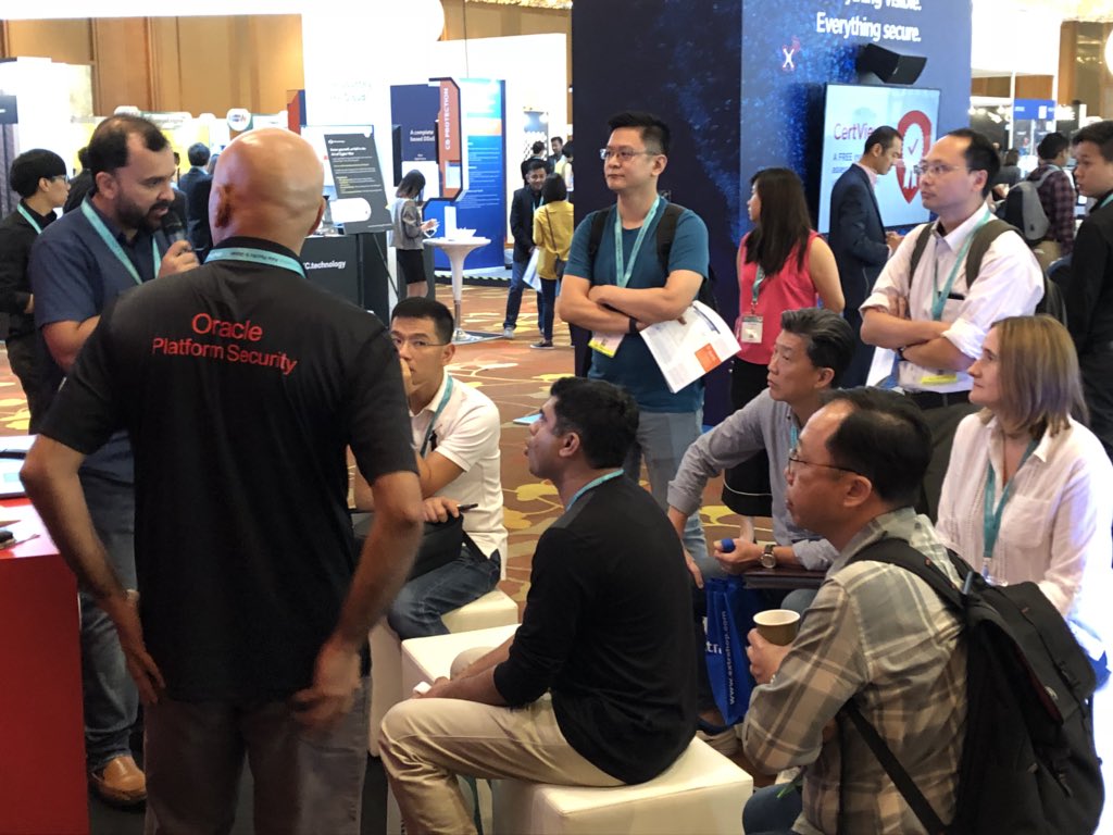 cmvithlani's tweet image. #RSAC APJ 2018 #IDCS #BlockChain #IOT live session by Niel Pandya Amitpal Singh Dhillon @OracleSecurity