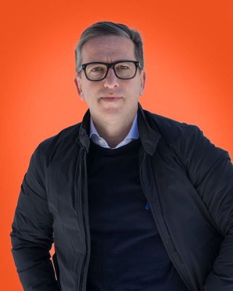 insurtechtalk's tweet photo. Influencer @SpirosMargaris latest talk about the future of #Insurtech and his recent appointment with the @wefoxgroup with Stephen Goldstein via @DailyFintech  https://t.co/EC5oGhZn8E 

#xtcb #startups CC @charliehalkett @CrowdCween @WFSULLIVAN3 @InsurTechvc @insurtechforum https://t.co/e6gbOQCiP7
