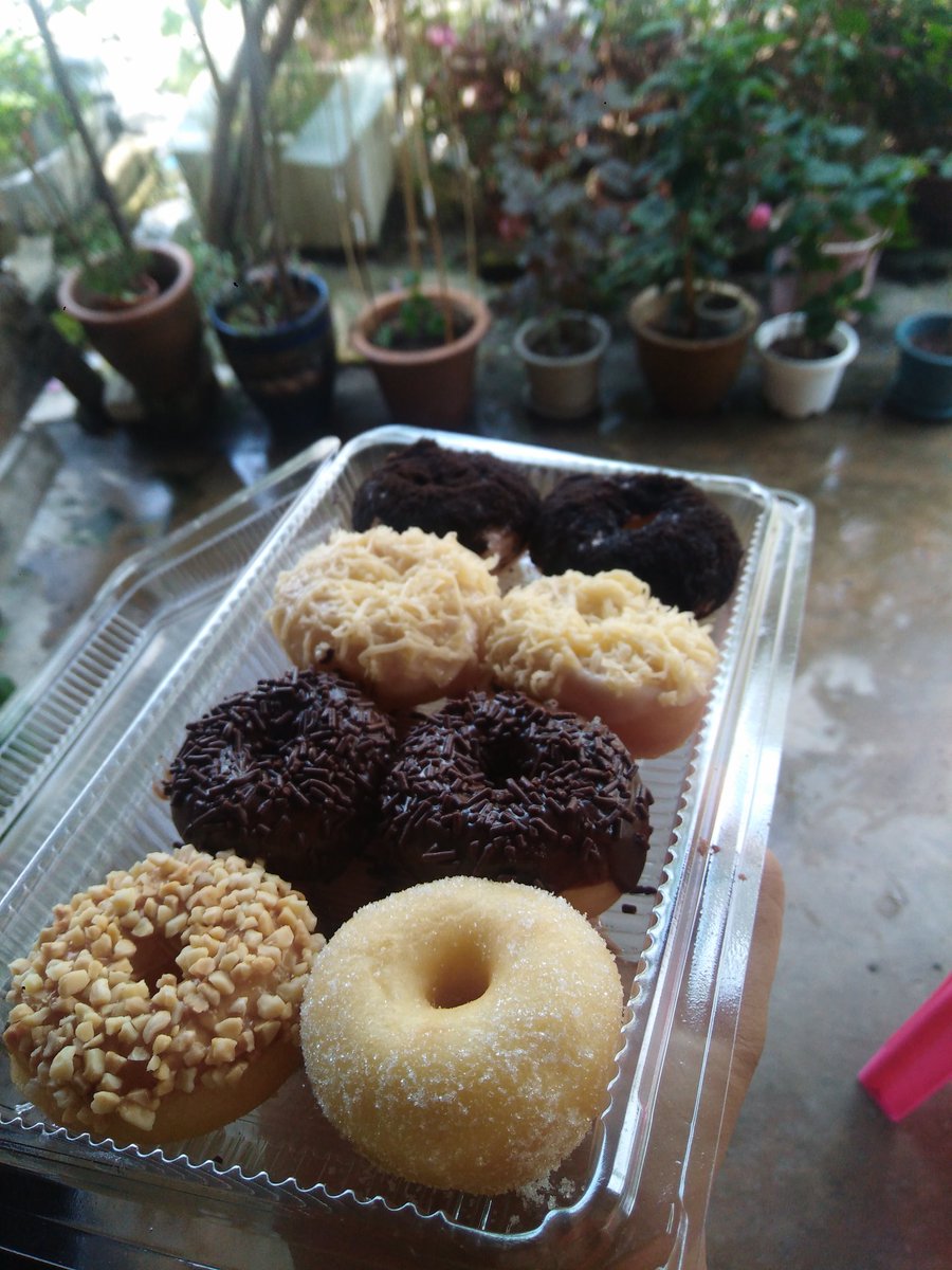 IkinMae's tweet photo. Nampak sedap ke... Sorry licin dah..😂😂😂 https://t.co/tun8iZWTXa