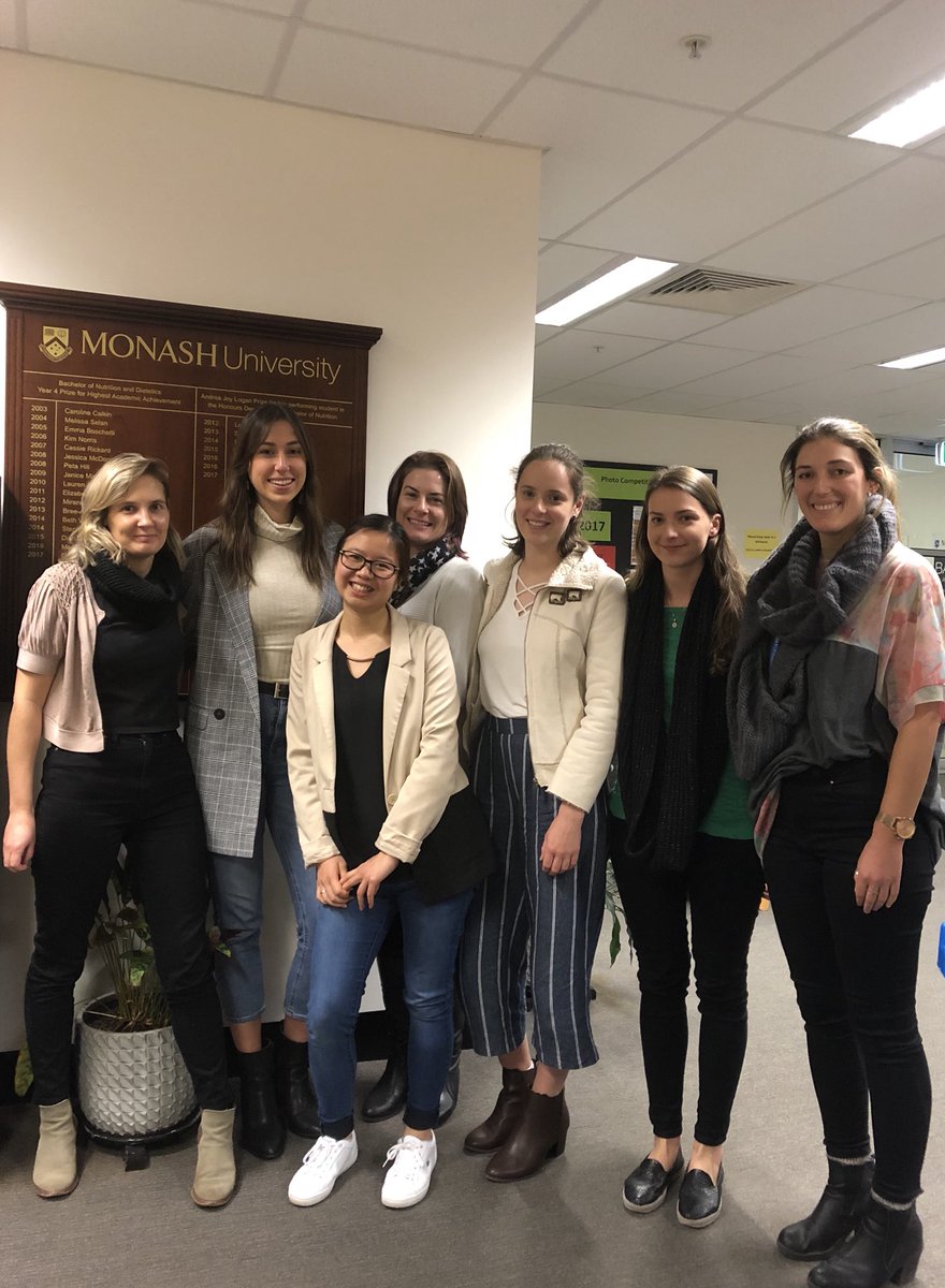 Last day here in the Dept of Nutrition, Dietetics &amp; Food with some of my lovely colleagues. Thank you <a href="/MonashNutrition/">Monash Nutrition</a> for the past 2 1/2 years, the experience has been invaluable 🙏🏼 I’ll only be a block away for coffee &amp; chats as I begin my new life as a PhD student!😏