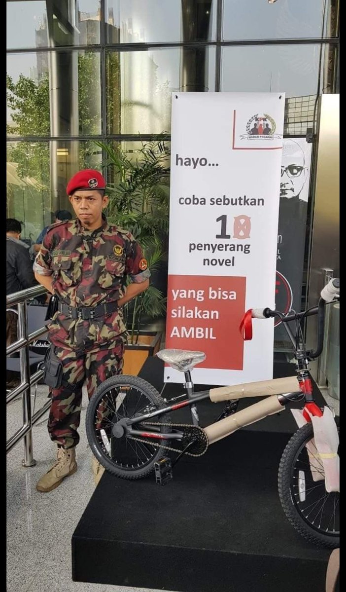 Hayo ... 
coba sebutkan 1 saja penyerang Novel Baswedan, yang BISA silahkan ambil sepedanya