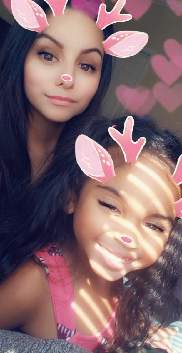 Isis_Mariee's tweet photo. I couldn't of had asked for a more perfect little human being to become such an important part of my life 💞👩‍👧 https://t.co/kWhyn2KQsS