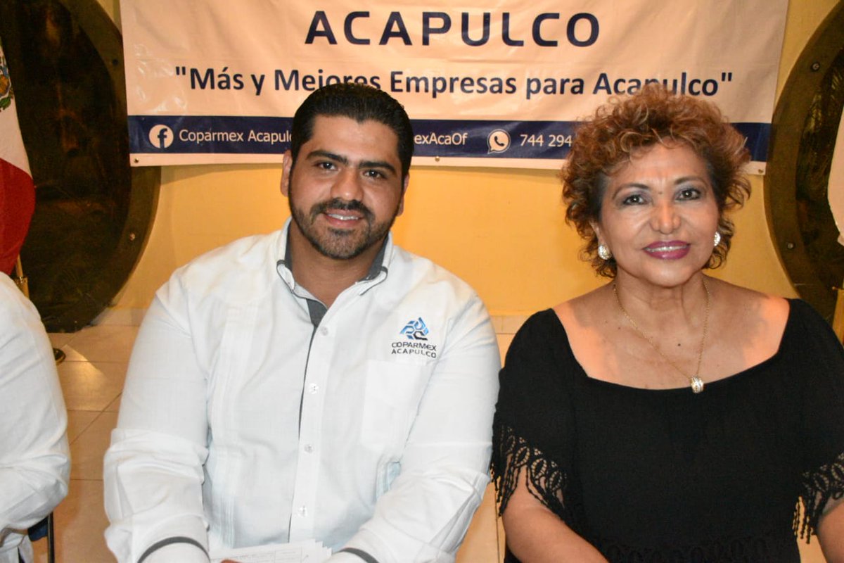 CoparmexAcaOf's tweet photo. Llevamos a cabo nuestra Sesion Mensual de Socios e Invitados correspondiente al mes de Julio/2018; preside el Lic. @Jaime_Badillo; como invitada especial tuvimos la presencia de la Lic. @adela_roman, Pta Mpal Electa de Acapulco.

#SerCoparmex
#JuntosSociedadYGobierno https://t.co/olqUcawPGm