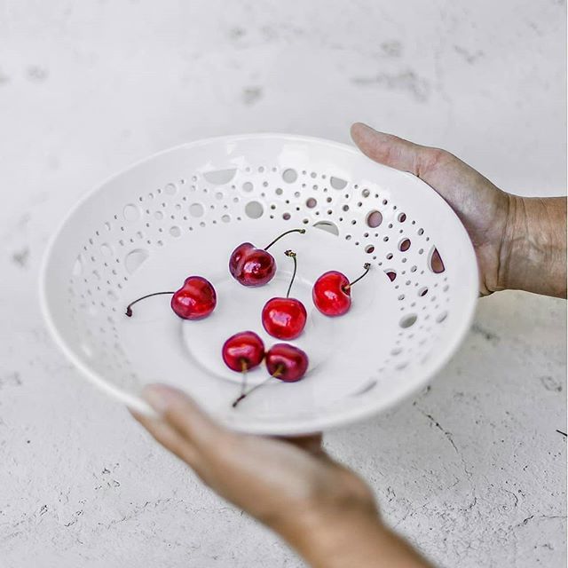 White. Clean and light.
Link in the bio → <a href="/cozyhomeideas1/">Cozy Home Ideas</a> ←
.
.
#twit #etsylithuania #etsy #etsyshop #etsylove #etsyfinds #etsysuccess #handmade #weddingcenterpiece #ceramics #bowl #plates #tabledecoration #centerpiece #dish #berrys #berrybowl #ceram… ift.tt/2LrE2X9