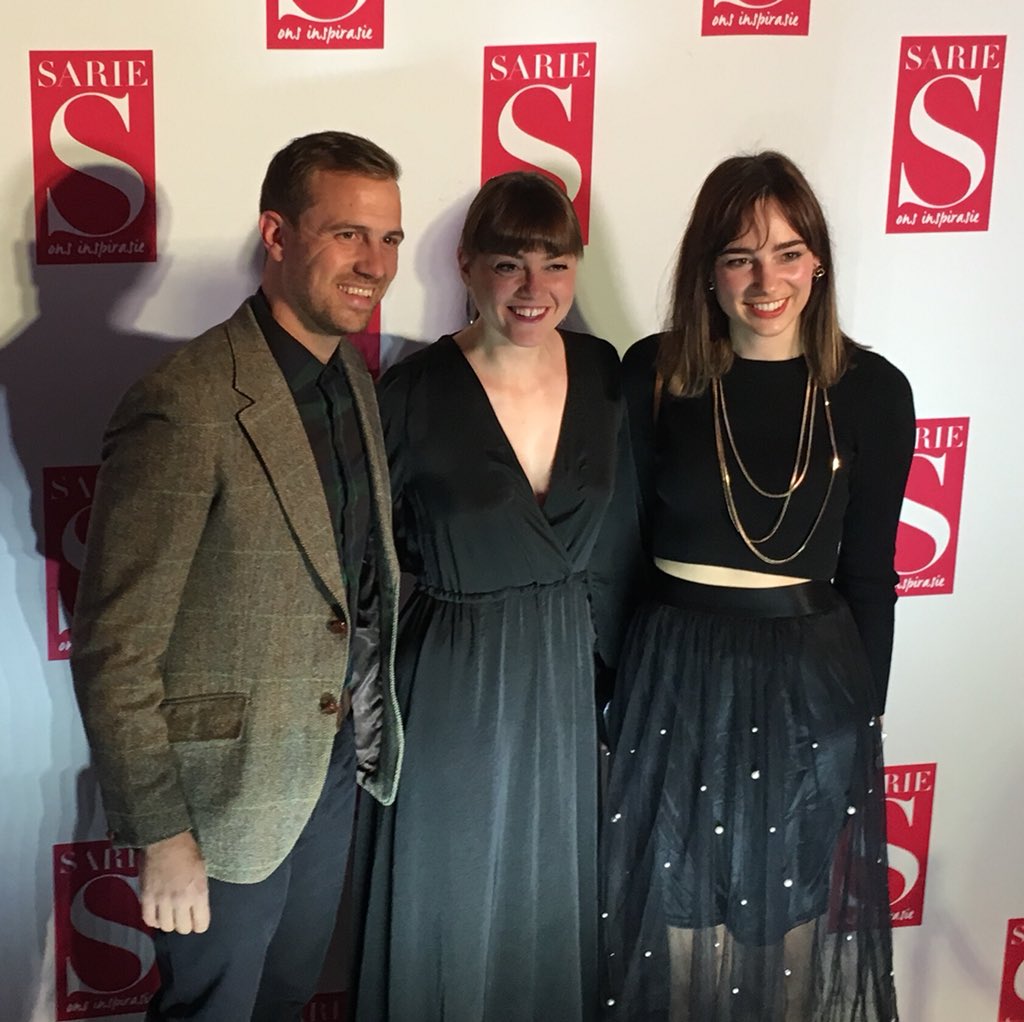 storiemaker's tweet photo. @stroomopfilm premiere rooi tapyt fotos!!!
@Cindyswaan @bennieboekfilm @_cutthemustard
#RaakVerloreVindJouself #StroomopFilm #rooitapyt
#asjykleinisisallesgroot https://t.co/GiU6Cbu7hM