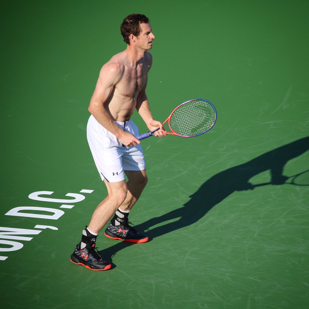 We interrupt this morning newsfeed to share an image of <a href="/andy_murray/">Andy Murray</a> practicing yesterday for #CO50 

Get yo tickets now 😎