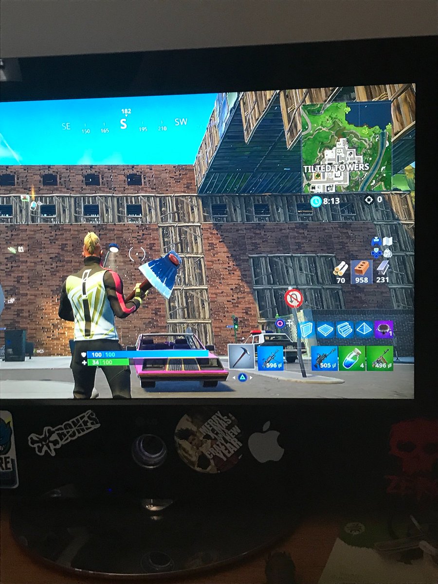 Debbie197575's tweet photo. @Ninja  my son made this https://t.co/XfkiUifHUy