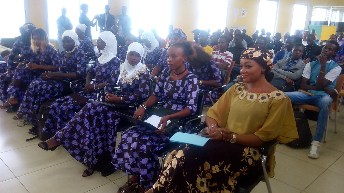 saboutech's tweet photo. SABOU GUINEA CODERS
cérémonie de remise de certificats
Les mots de la Directrice Generale de l'incubateur Saboutech.
#ladiestech https://t.co/Q7UxqzdHsM