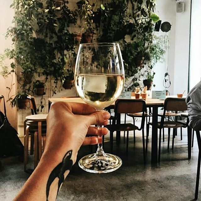 sarpiotto's tweet photo. E infine il venerdì 🤗
Foto di: @disegnatorio https://t.co/jH2Q2WoU2b