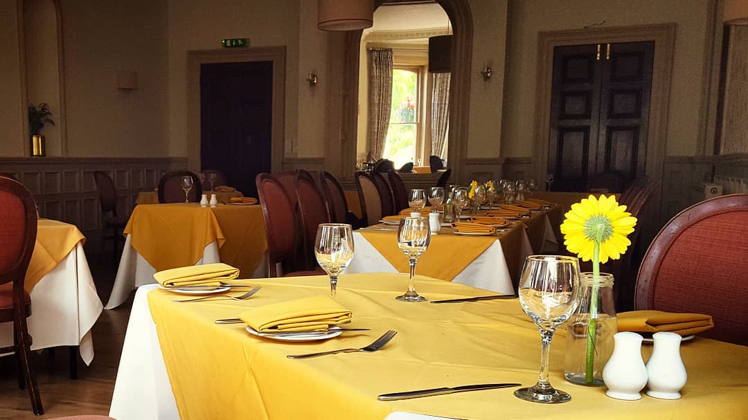 That #FridayFeeling  when you enjoy a fantastic meal at the fantastic dining and bar venues of our #hotel. Our high quality menus are made with fresh, locally sourced ingredients. Planning a #getaway near #Bath? Book your accommodation with us at the BW Limpley Stoke Hotel