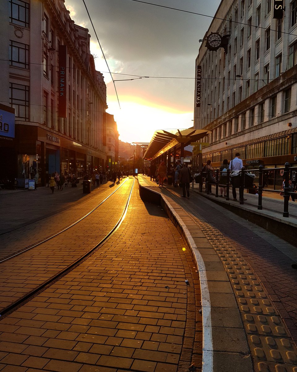 ILoveMCR's tweet image. When Manchester do sunsets, we go all out. Photo taken last night at the top of Market Street...
