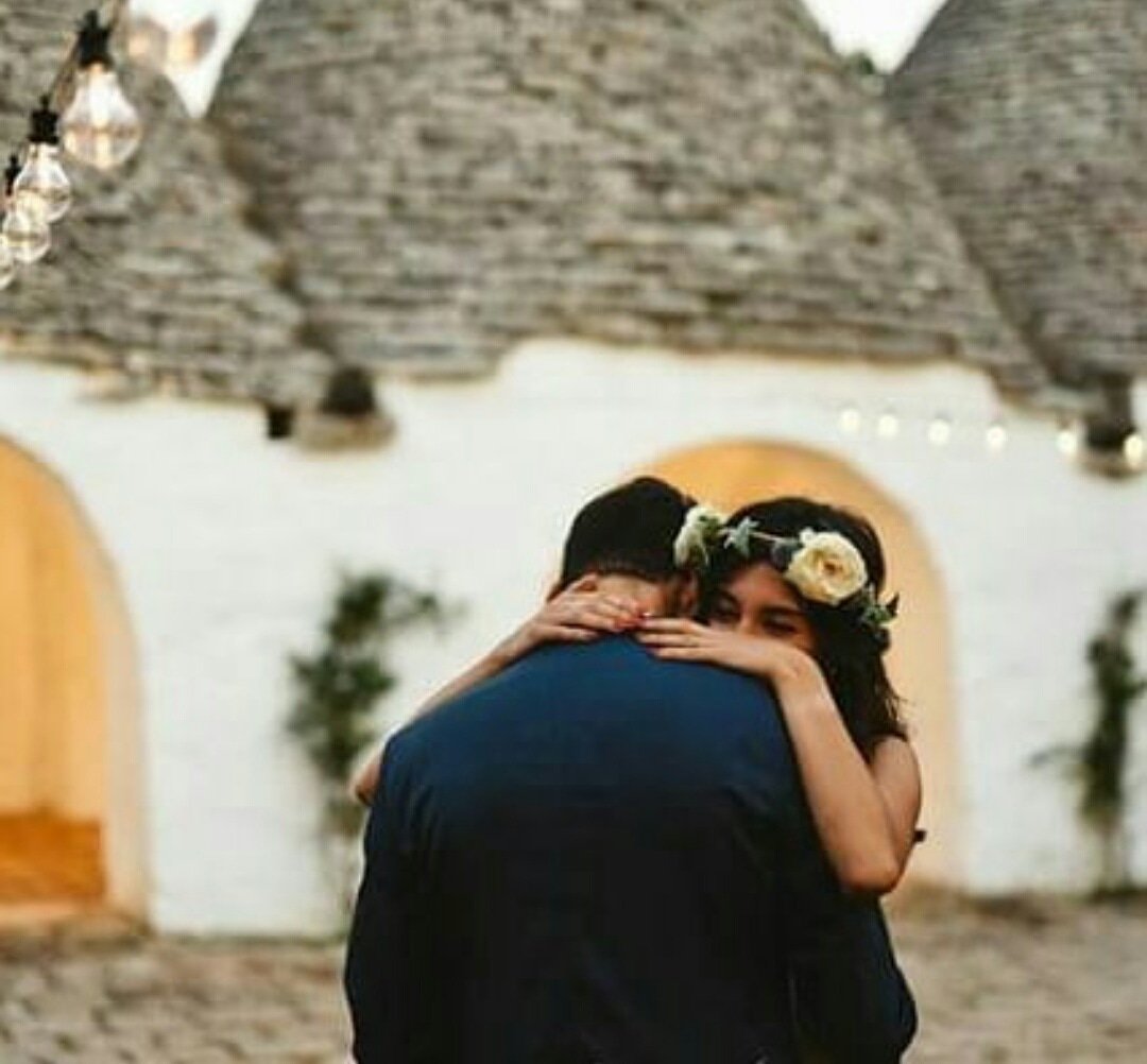 Vuoi stupire la tua ragazza ma non hai abbastanza soldi per portarla a cena nel ristorante più costoso della città? Non preoccuparti, per essere romantici non occorre spendere un patrimonio.
Segui i nostri consigli di viaggio e scopri la #Puglia che non ti aspetti! 😍❤️
