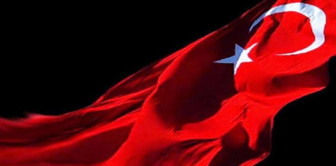 Anadolu Ezan’sız olmaz
Anadolu Hürriyet’siz olmaz
Anadolu Devlet’siz olmaz
Anadolu Destan’sız olmaz 
Anadolu Bayrak’sız olmaz
Anadolu İnsanlık için Nuhu’un gemisi
Anadolu İNSANLIĞIN vicdan adası
Anadolu Sevginin vatanıdır 
İlla Birlik 
youtu.be/05HVRZiJwpQ