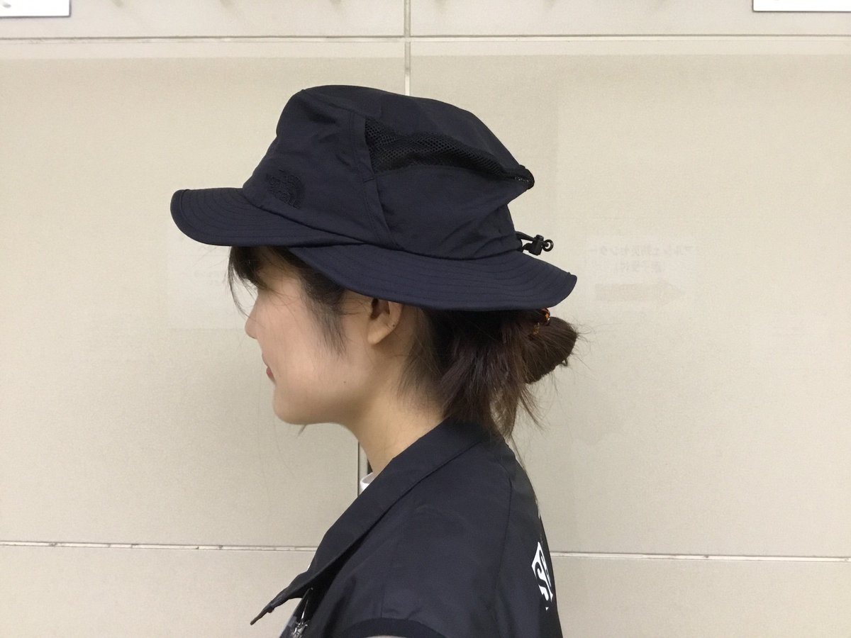 Uzivatel 石井スポーツ公式 登山 アウトドア Na Twitteru 石井スポーツ大宮店 ノースフェイス 帽子 ハット ワイヤー入り 前ツバと後ろツバ それぞれにワイヤーが入っていて 角度が自由自在な帽子 更に汗止め生地とメッシュ部有りで猛暑も快適です ノース