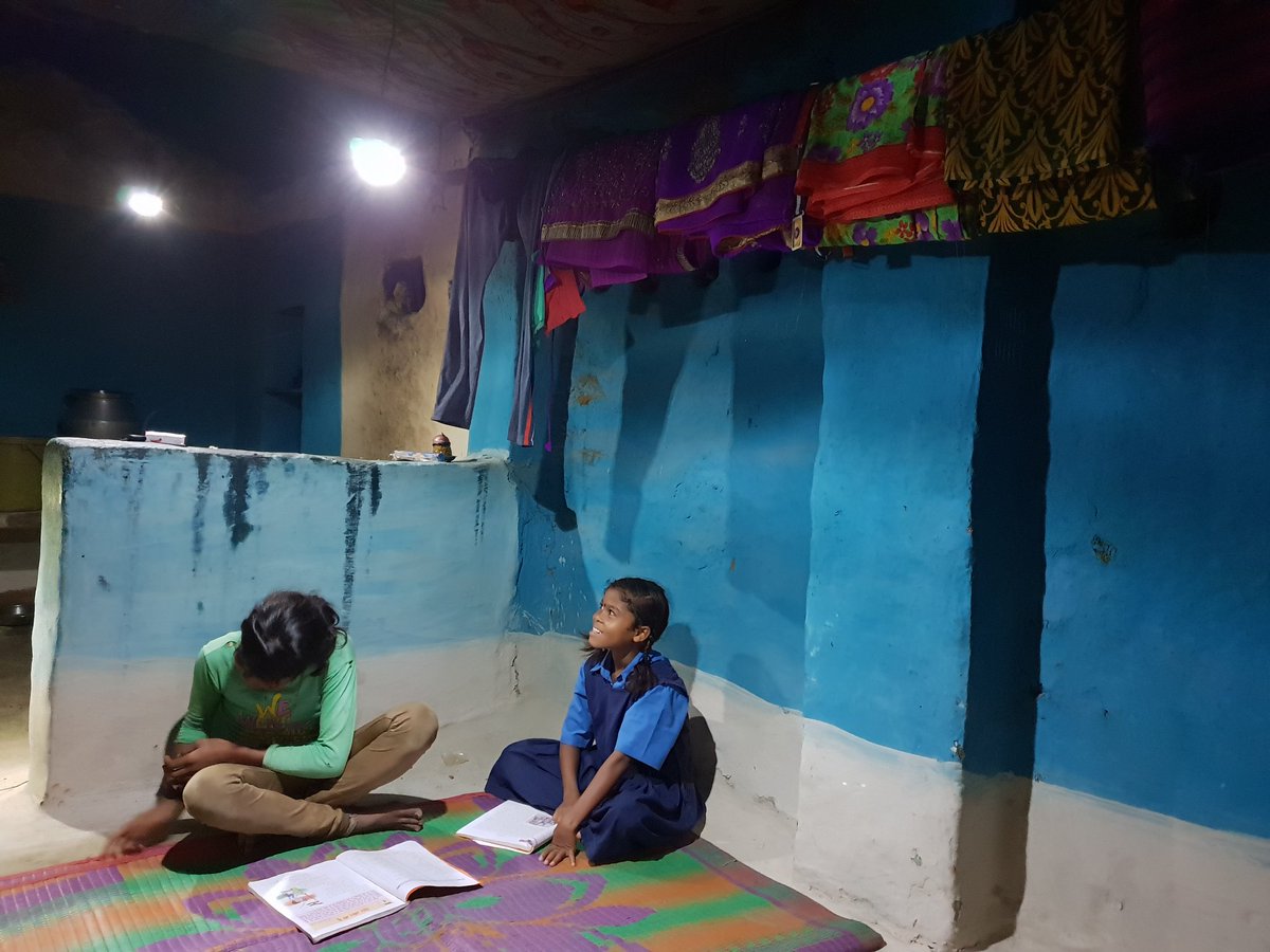 CG_SYM's tweet photo. Transfoming lives. Solar home lights support for rural communities. Enhancing education by creating reading habits. Extra family hours under HDFC Bank parivartan. @RushinR @NusratHDFCBank @PMOIndia @narendramodi @drramansingh  @HDFCBankNews @PrakashJavdekar @MoRD_GOI https://t.co/s0XWtRqmN1
