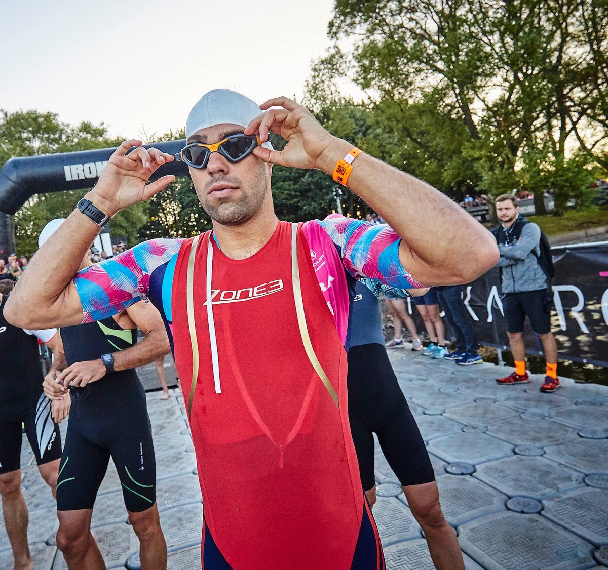 thebricksession's tweet image. UK #Ironman Champ @Noaveragejoe88&apos;s chat with me is getting a massive response.Yeh he&apos;s done a few interviews discussing his win at IMUK, but I pride myself on getting the very best from our guests. I don&apos;t do vanilla interviews! Thanks again #ROBOJOE itunes.apple.com/gb/podcast/uk-…