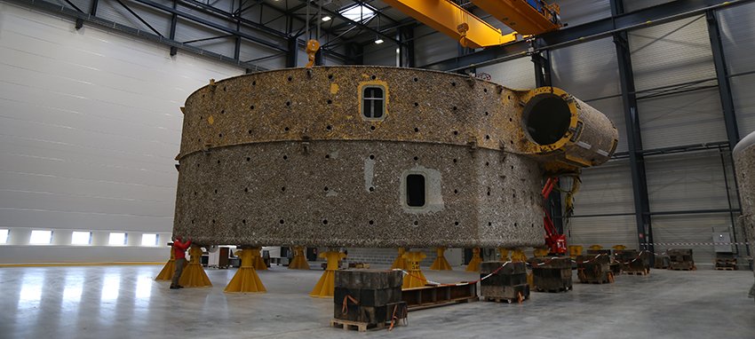 RegionNormandie's tweet photo. #EMR Devant les tergiversations de l’État, @navalgroup met fin à son dessein #hydrolien ➡️ https://t.co/X6MwbhDCF7 #Cherbourg #OpenHydro https://t.co/PDI7kEltsP