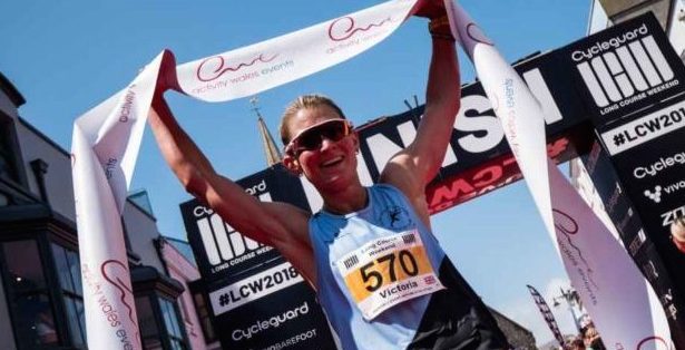 247_endurance's tweet photo. It's time to announce the latest @ErdingerAF_UK Athlete of the Month winner. Big congratulations to a the rapidly improving @vickynealon! Read all about her here >>> https://t.co/SRM1ngzSvJ https://t.co/nqWhWSBjNr