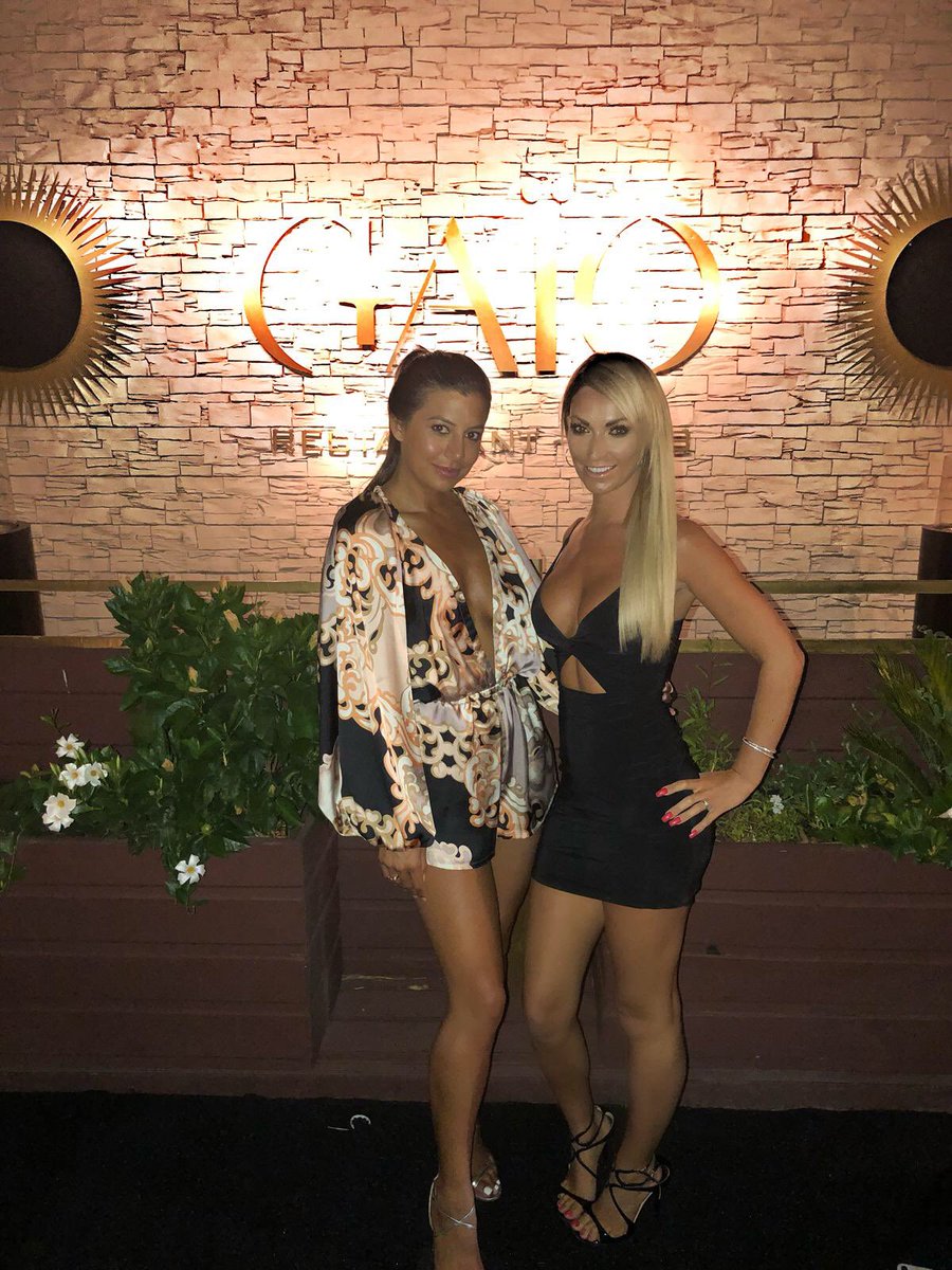PrincessHatsy's tweet photo. Great evening trying Gaio with this angel @Karina_Jadhav ✨#gaiosttropez #sttropez #prettylittlething #jimmychoos https://t.co/tvPLnG96hy