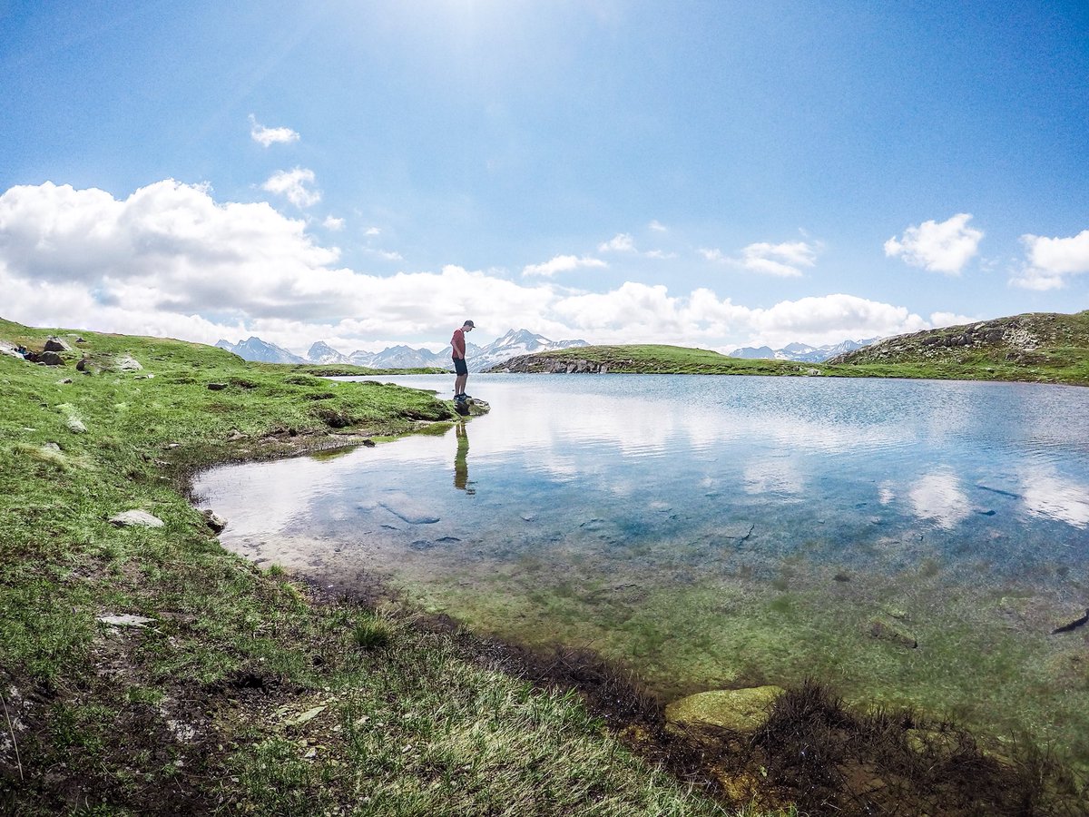 NachNachHD's tweet photo. Happy weekend InstaTravellers!!

With #gopro #goproes #Quechua #CamKix #povgearpros and @OpifexWatch https://t.co/jdh0bbDpDn