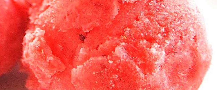 GoodBbloodfood's tweet image. Strawberry sorbet is a refreshing, light way to end a meal, plus it&apos;s gluten free and dairy-free. Here is a recipe to make it.
buff.ly/2LGx8fX
#lowlectin #glutenfree #bloodtypediet  #recipe  #eatright4yourtype #DADAMONUTRITION # strawberry # fruit sorbet