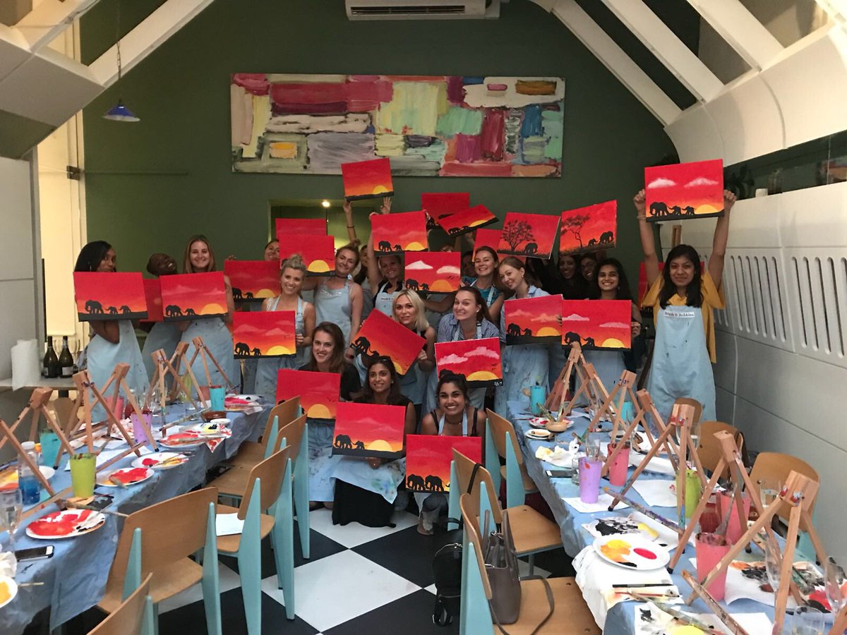 Absolutely lush evening with this lot painting safari elephant🐘 scenes!! 🎨🥂We were also feeling quite smug as our lovely venue has air con!!❄️If you fancy cooling down whilst sipping bubbly and getting creative then come and join us next time!!