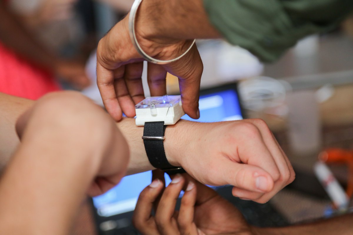 lpiparis_'s tweet image. [CRI LABS SUMMER SCHOOL] Make games, build devices, challenge the world!
Students from all around the world and various backgrounds joined our Summer School. A final presentation of their projects stood at Les Grands Voisins.
Discover their projects: cri-paris.org/uncategorized/…
#SDGs