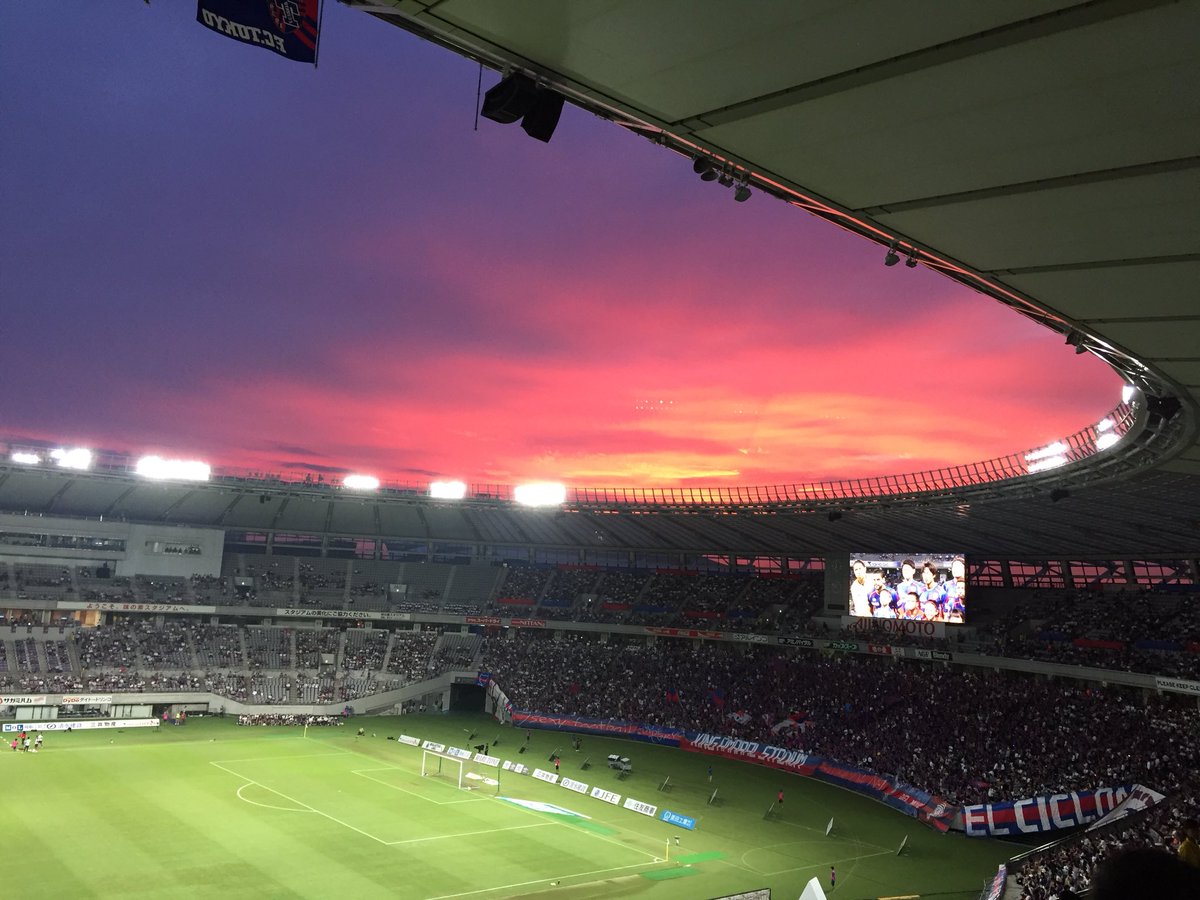 ぺろきゅー先生 今日の味スタ 長崎側には珍しいお客様 東京側は夕焼け空 夕焼けの次の日は天気 と言いますが ぺろきゅー先生 今日の味スタ 長崎側には珍しいお客様 東京側は夕焼け空 夕焼けの次の日は天気 と言いますが