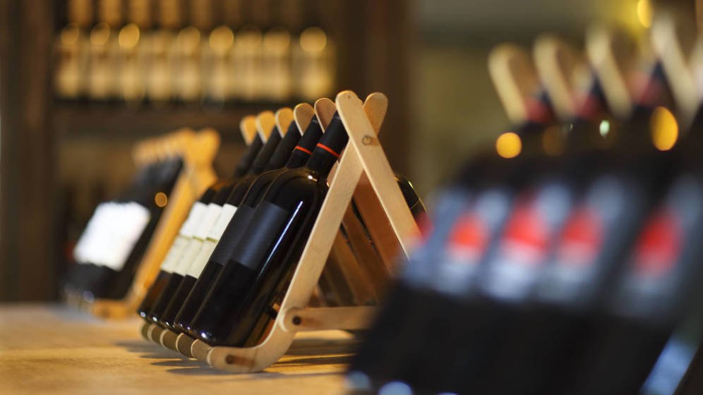 BodegaMonjardin's tweet photo. Los ochos locales de Madrid que debes visitar si te gusta el vino
https://t.co/Nw6DtCzy74 @ElQuintoVino_ #LaCatapa #TabernaEntrevinos @RVGarciaNavarra @TabernadePedro @VERDEJOtaberna @tabernaaverias #DisTintoTaberna @madrid_angelita https://t.co/sQZe7V3fG3