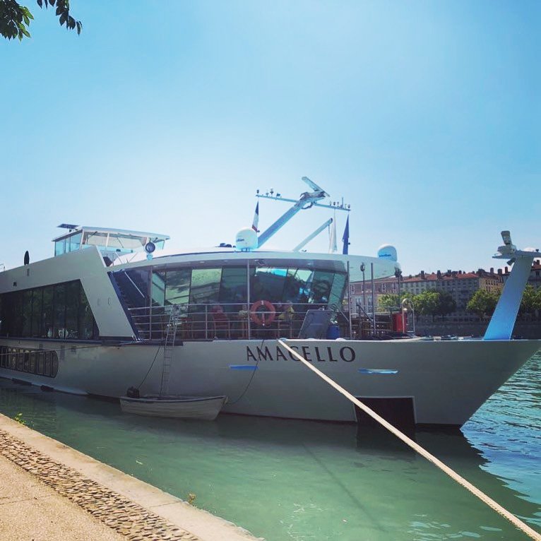 AmaUKAgents's tweet photo. Our BDM Joanne is setting sail onboard #AmaCello on the #ColoursOfProvence itinerary from #Lyon - have you sailed this region of France or would you like to? Her picture is certainly giving us the #FridayFeeling 😎 https://t.co/7iHN8foDie