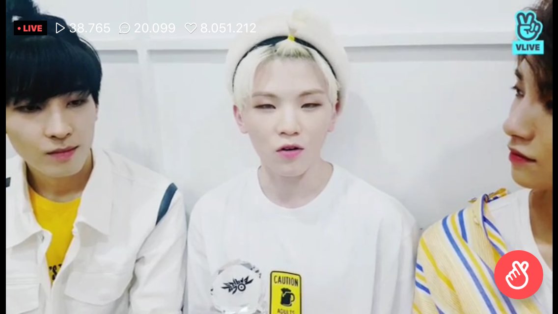 Wow Congrats !! #OhMy3rdWin 🎉🎉 <a href="/pledis_17/">세븐틴(SEVENTEEN)</a>