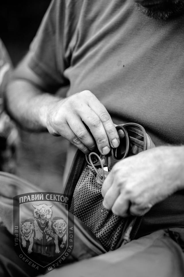 praviy_sector's tweet photo. Навчання парамедиків ДУК ПС. Пам'ятаймо, що від них залежить здоров'я та безпека захисників України. https://t.co/k9ion0FhP3