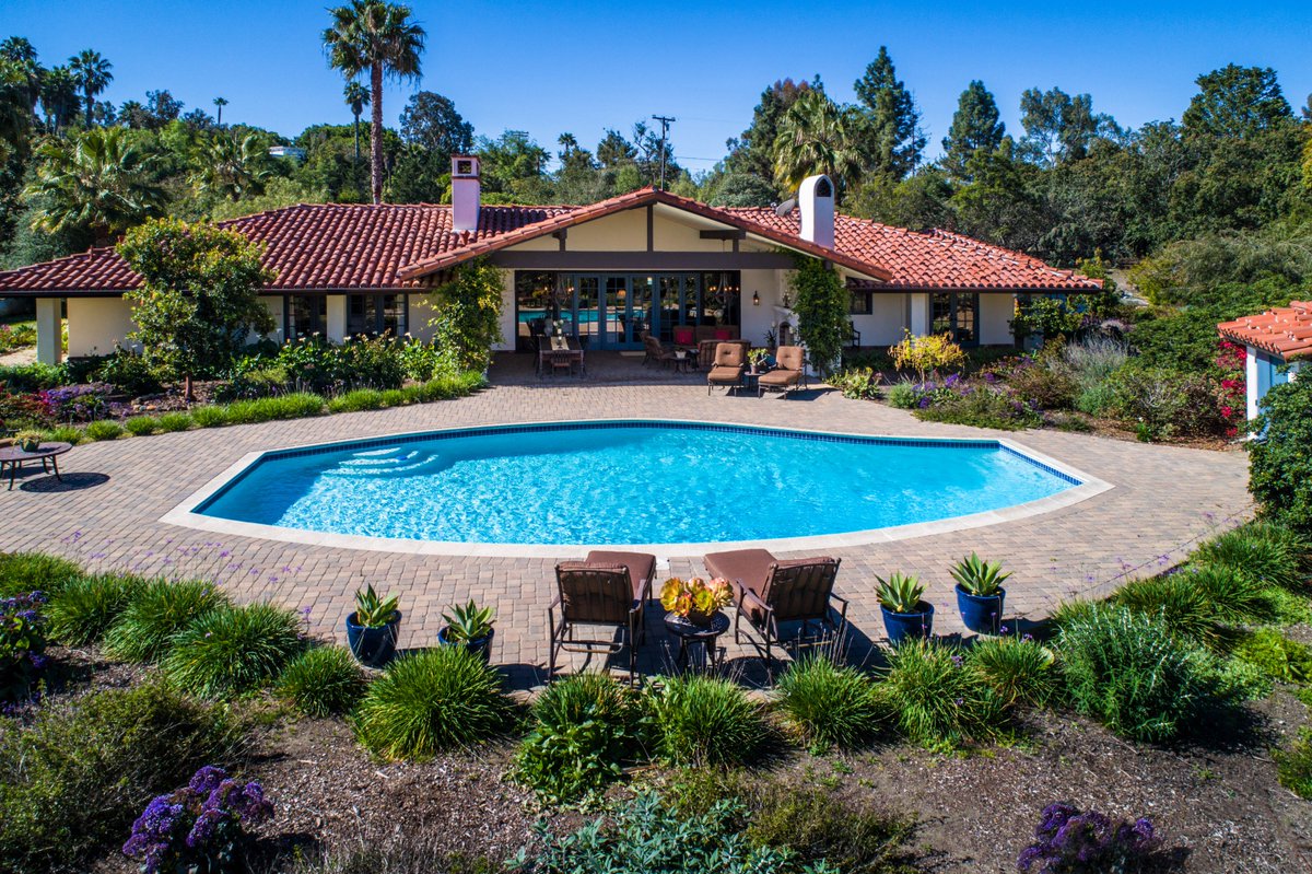 CPCRealEstate1's tweet photo. 7925 Avenida Alondra, Rancho Santa Fe, CA 92067 
4 Beds | 4.5 Baths | 3,643 Sq. Ft | $2,795,000
https://t.co/nPoDCDwfmI
#ranchosantafe #sandiego #california #luxuryrealestate #luxurylifestyle #californiarealestate #realestate  #dreamhome #ThecgcTeam #PSIR @thecgcteam https://t.co/KfrQdykiTK