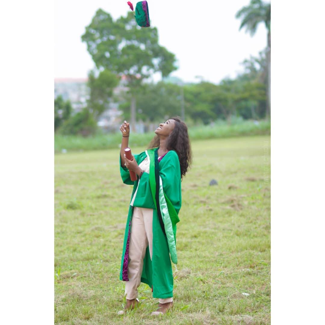 YomzyPelz's tweet image. 2nd class upper division graduate of Architecture 🍾. Only songs of thanksgiving. Without God i wont be here &amp;amp; without my family &amp;amp; friends i wont be this happy. Thank you Jesus !! 
#issagraduate #regalset #AmaQUEENqueen #eagle #architectinthemaking