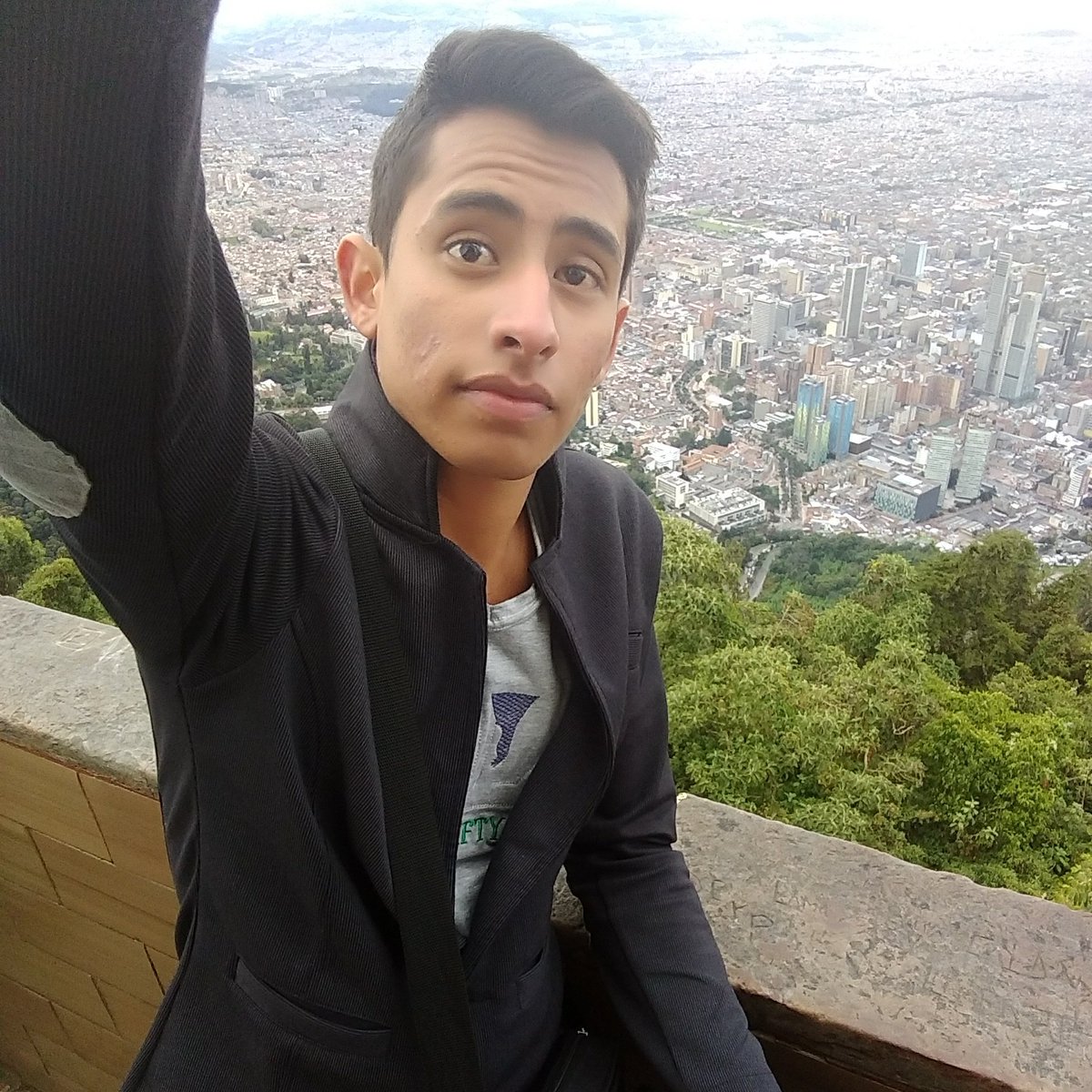 Kicedo20's tweet photo. #NuevaFotoDePerfil https://t.co/oo7IM9Q2OG