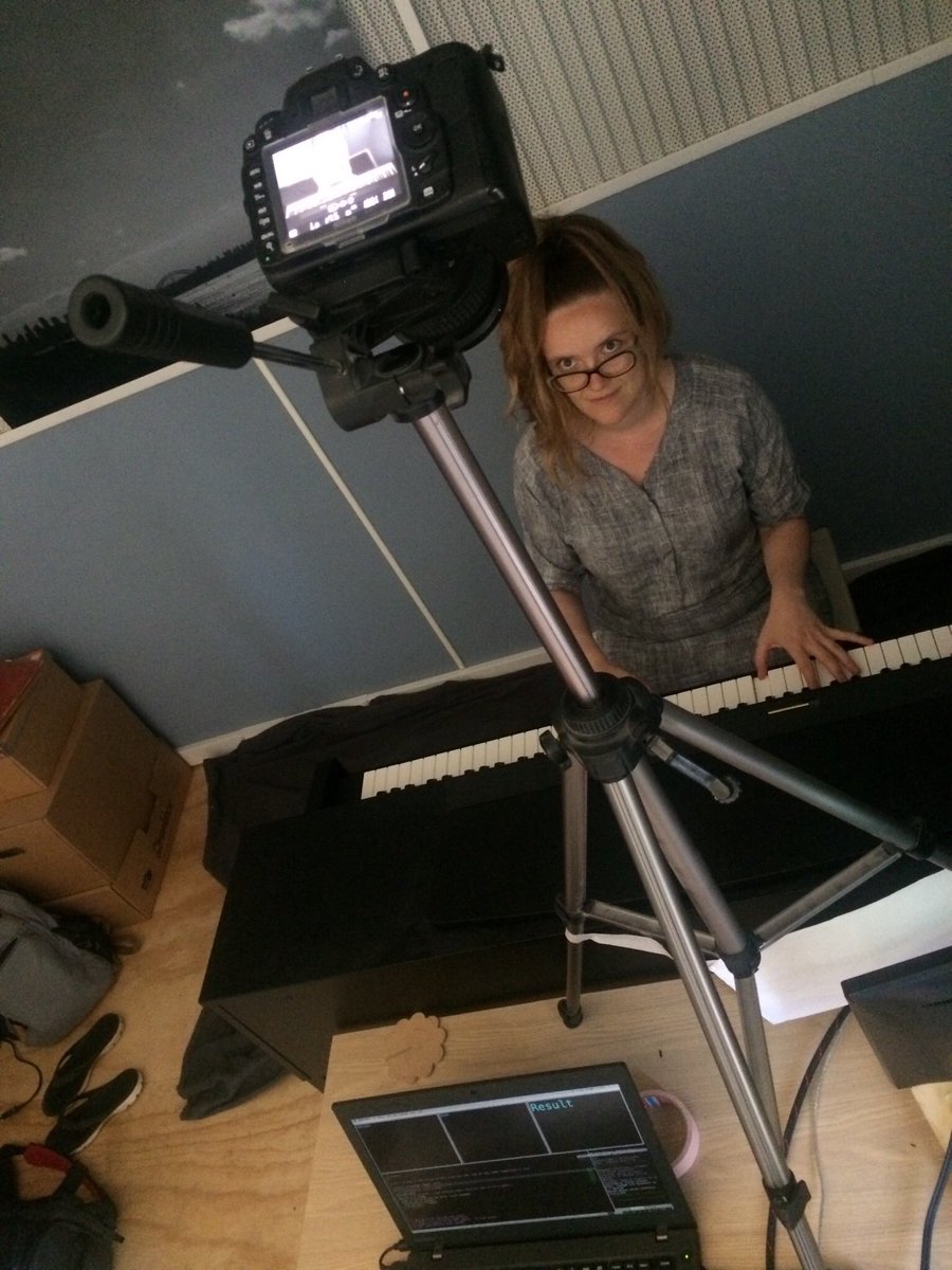 0felipeignaci0's tweet image. ain’t no heat 🔥 gonna stop #codeklavier #friday @anneveinberg is ready to record i wanna go swim