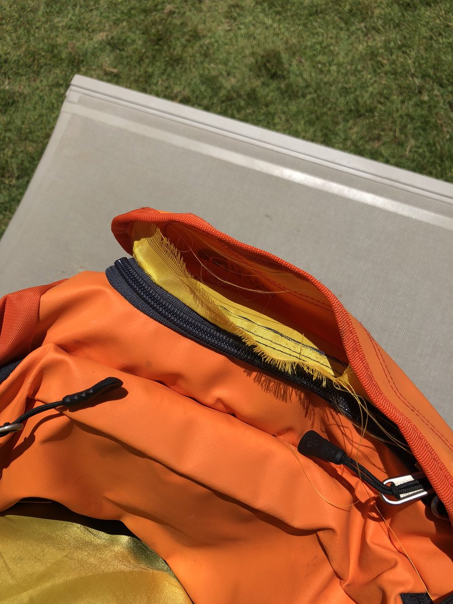 Steens_Tweets's tweet photo. I have come to respect #thenorthface products but this time after 4 months I am #disappointed #badquality @thenorthface https://t.co/fZUqqasio7