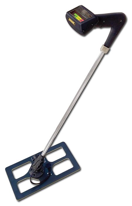 JEM_Comm's tweet image. JEM XTR III-The XTR III is a lightweight RCL Transponder (Puck) diagnostic reader for all current Pucks on the market.The XTR III reports Transponder ID number, Active/Non-active status, battery strength, GPS location and signal strength.