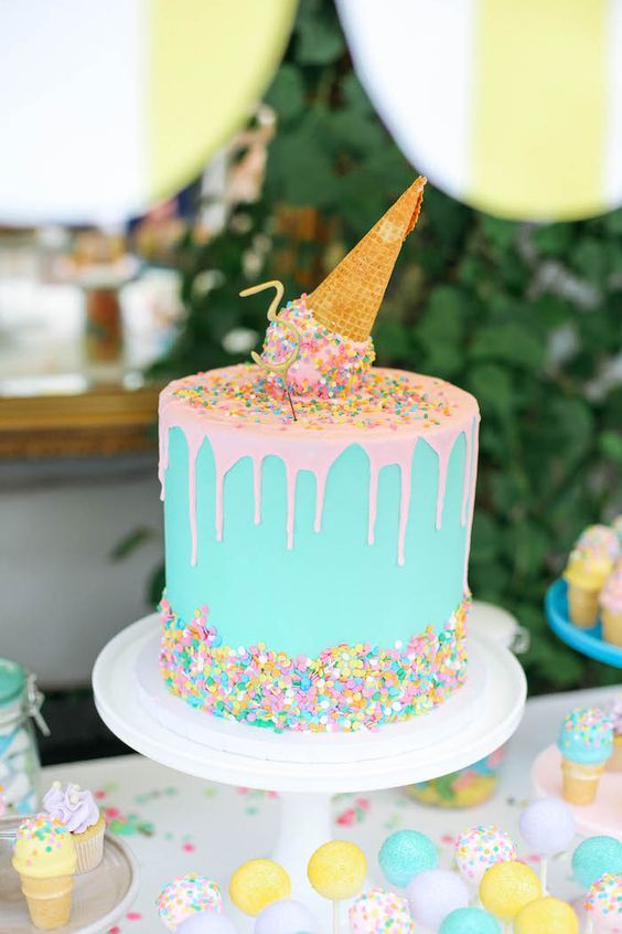 JoyzesChannel's tweet photo. #happybirthday #cake #blue #party #summer #jwevents #torontoeventplanning #torontoeventsideas #torontoeventsdesign #torontoeventsdecor #torontoevenstorganizer #torontoevents #eventplanning #eventdecor #eventorganizer #eventideas https://t.co/DwzoaB9F8E https://t.co/rmVBglxP5w