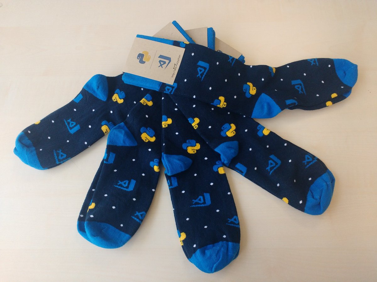Travelnest's tweet image. Thanks to our co-sponsors @Microsoft we have a lot more happy feet in our python team! #EuroPython #EuroPython2018 #TravelNestLife