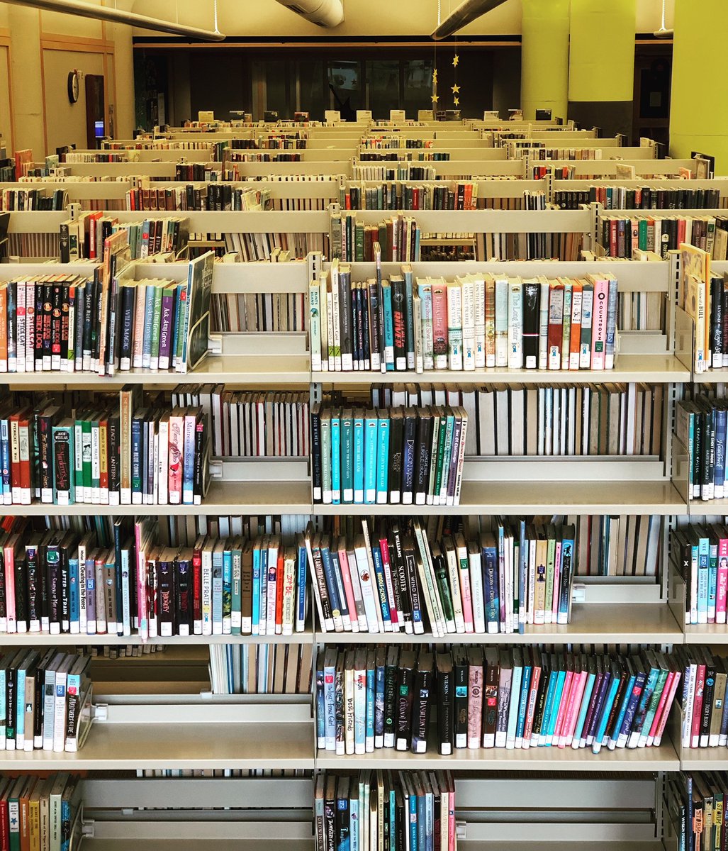 CALibrarySystem's tweet image. It’s Friday! What’s everyone reading?! @CALibrarySystem #calsrocks #calslibrary