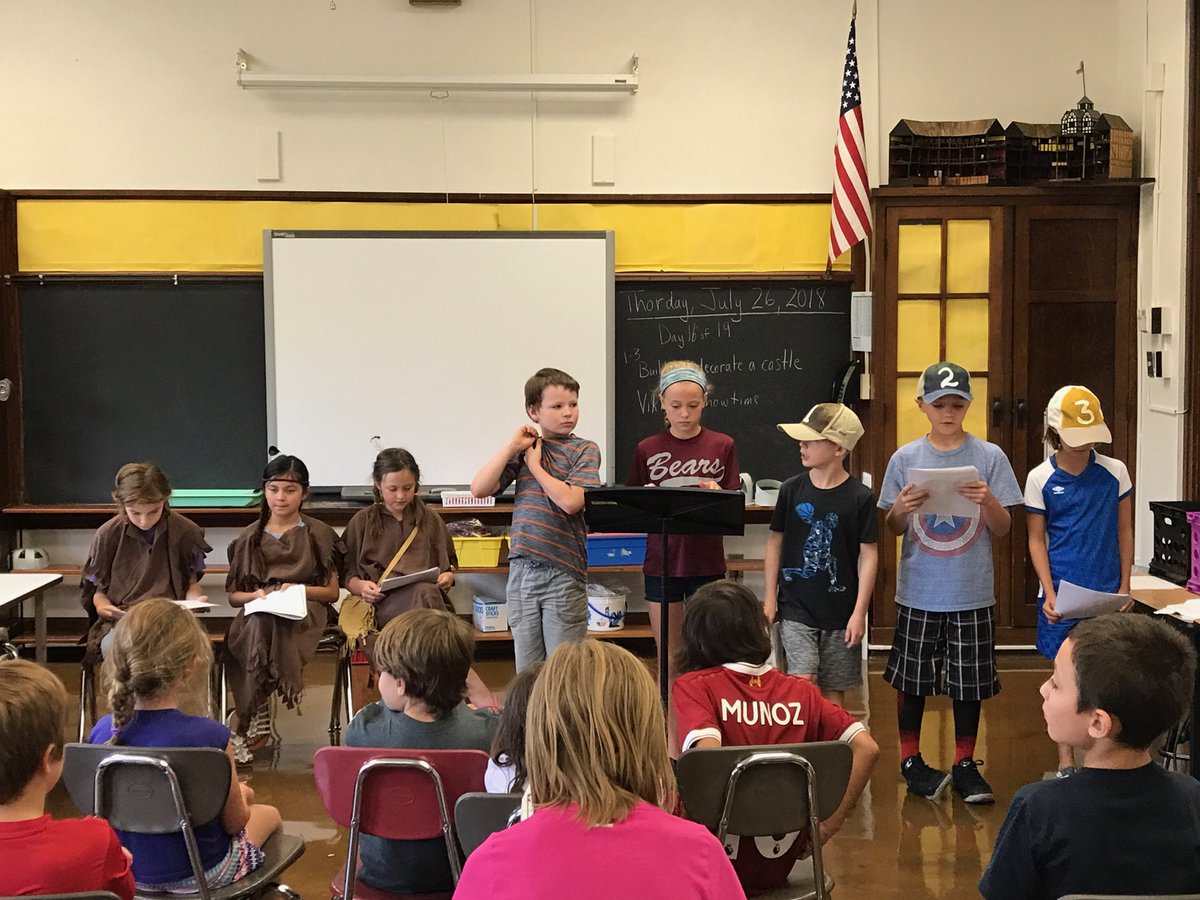 MarlerKatherine's tweet photo. Explore! Sacajawea skit at Phelps in  Time Traveler @PhelpsCenter https://t.co/g5P94vczQm