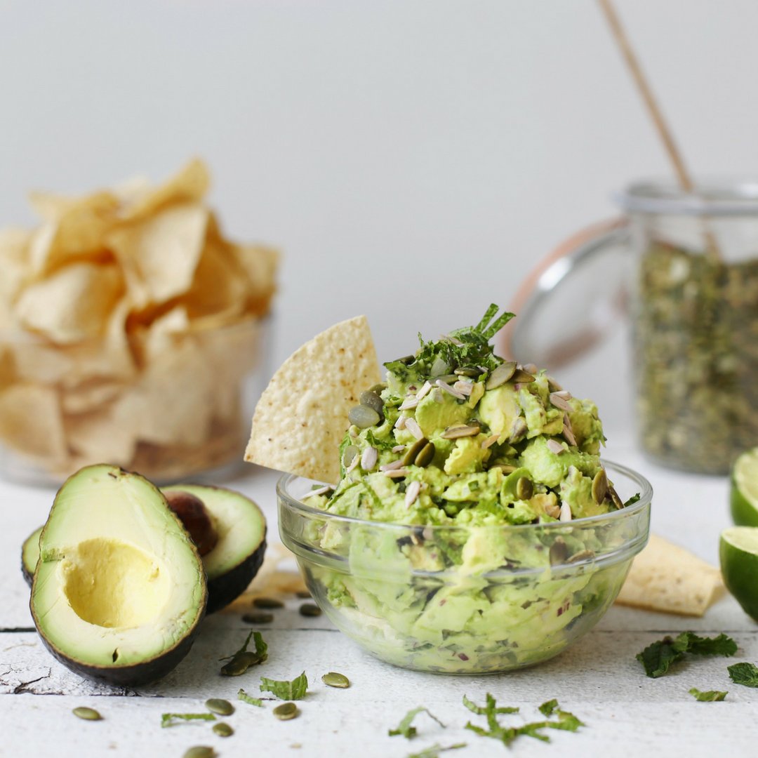гуакамоле мексика. мексиканский соус гуакамоле. авокадо гуакамоле с чесноком. авокадо гуакамоле. гуакамоле из авокадо.