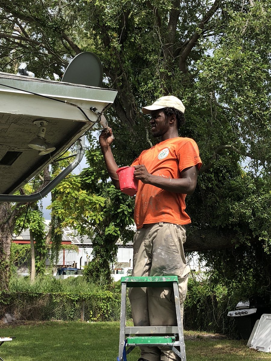 dorsett_debbie's tweet image. GMSC joined Jean Monestime, Miami-Dade Board of County Commissioners in beautifying the homes district residents. #ServiceWorks #YoungPeopleServing #GettingThingsDone