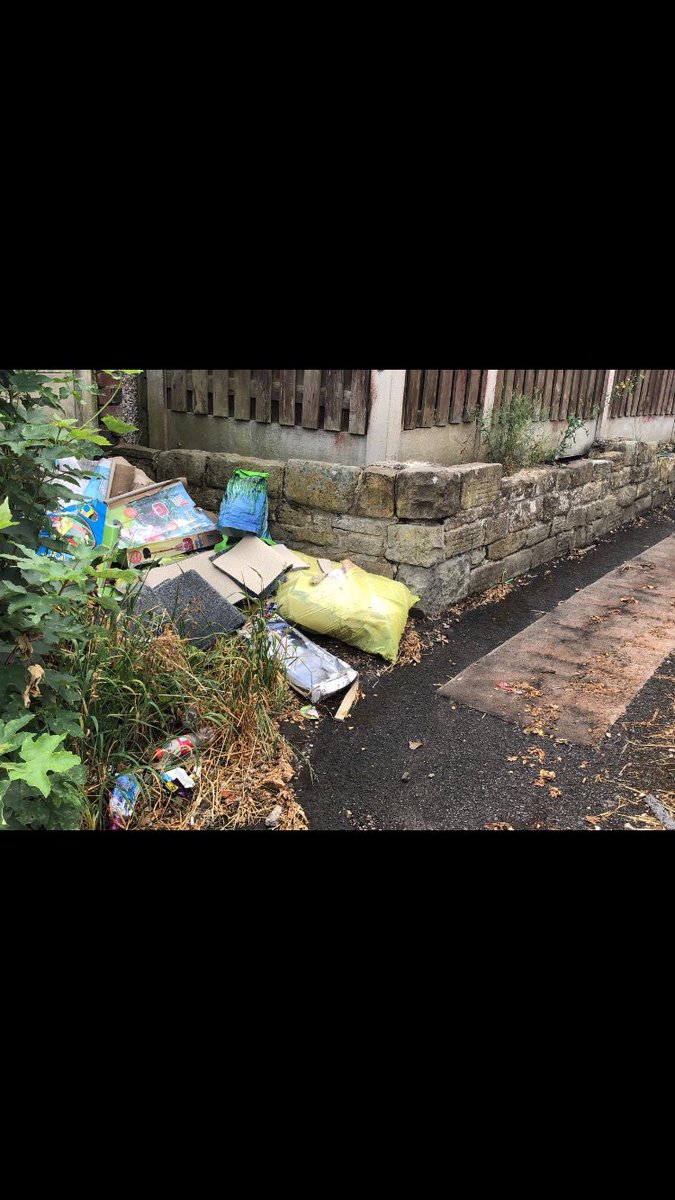 Bexmillward84's tweet photo. @SheffCouncil any chance someone could clear this up? Been dumped in jennel between fife street and Jardine street, s9 #discusting https://t.co/ejji8zEsVj