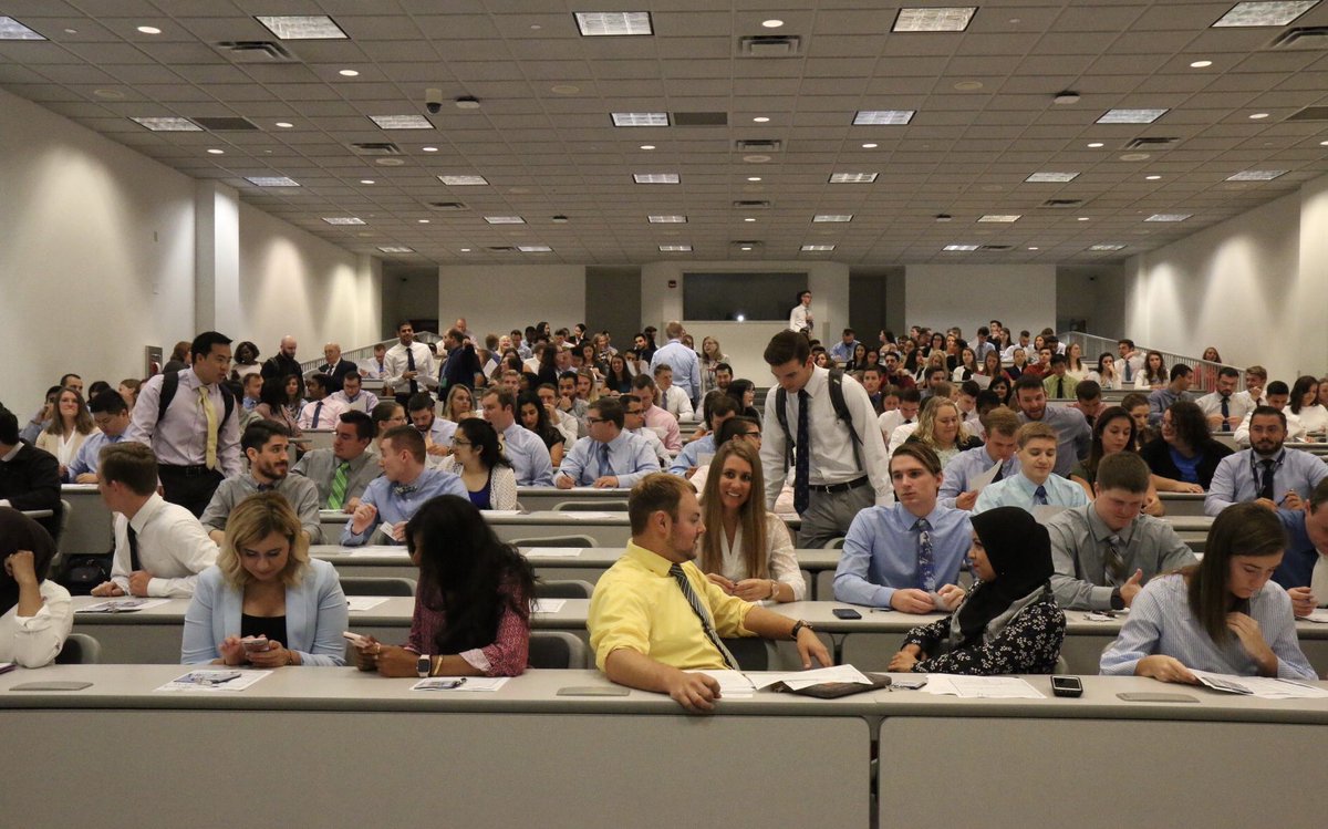 1LECOM's tweet photo. The DO Class of 2022 has arrived!! π€ Seats are filling up quickly and weβre almost ready to get started! ππΌ #lecom2022 https://t.co/ZyPwwrR5EH