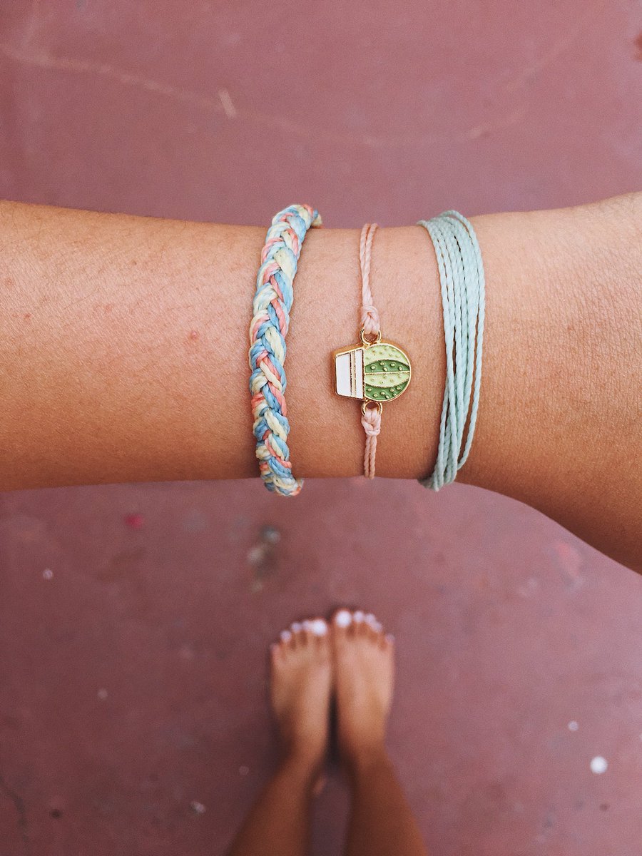 Kenzie_Dot's tweet photo. HEY Y’ALL! I am now a rep for Pura Vida! This company is so amazing and their bracelets are just so cute! Use my code to get 20% off your order!!! Code: mackenziewrightsman20 
Go check them out!! https://t.co/BRy90Fxqou