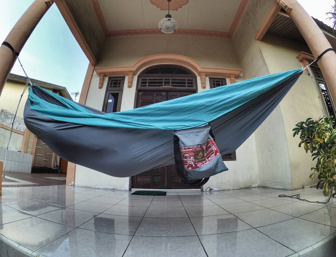 RightSeasons's tweet photo. Malam bro, selamat berakhir pekan ya bro, jgn lupa hammockan biar makin bahagia 😊

#rightseasons #hammock https://t.co/nu1csz3EuY