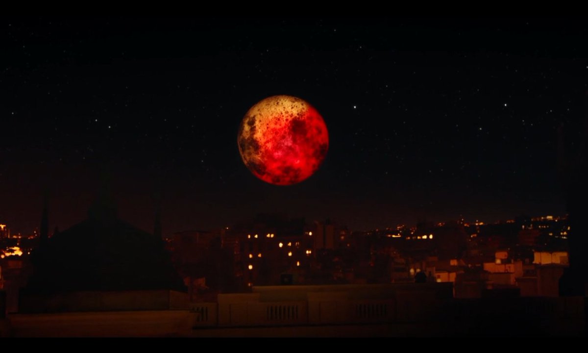 Paco Bellido V Twitter Hay Muchas Peliculas Donde Salen Eclipses De Sol Y De Luna Con Mayor Y Menor Acierto Segun Los Casos Https T Co Qvxlnsny3z En Perfectos Desconocidos El Eclipse De Luna Es