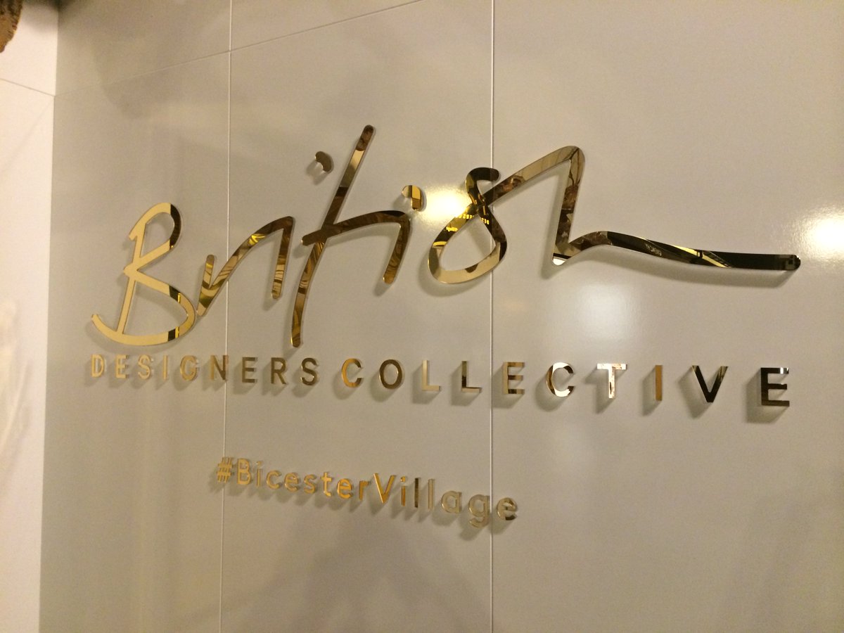 From 1mm to 30mm thick, acrylic flat cut letters are #strong, #longlasting and can be sprayed to hundreds of colours. To get #innovative, chat to us about layering with luminous acrylic to create #gloweffects, or #layering different colours to incorporate #corporatecolours #signs